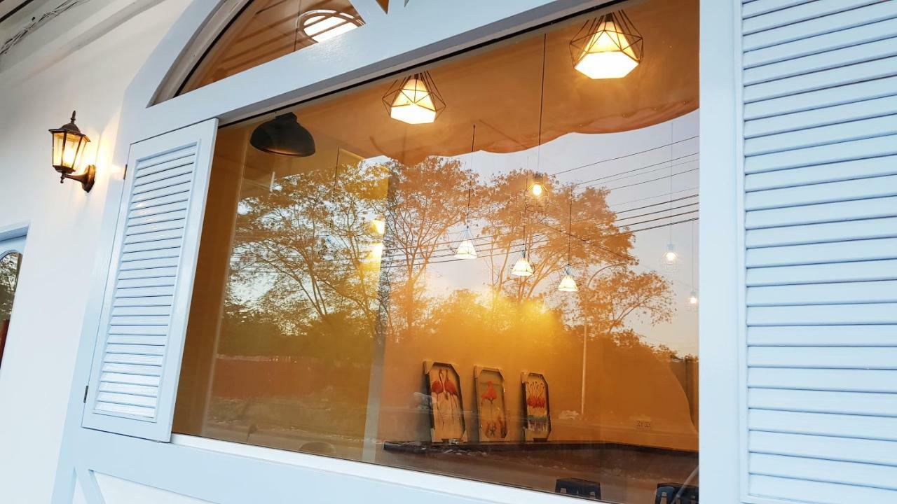 Ocean House Hostel Semporna Ngoại thất bức ảnh