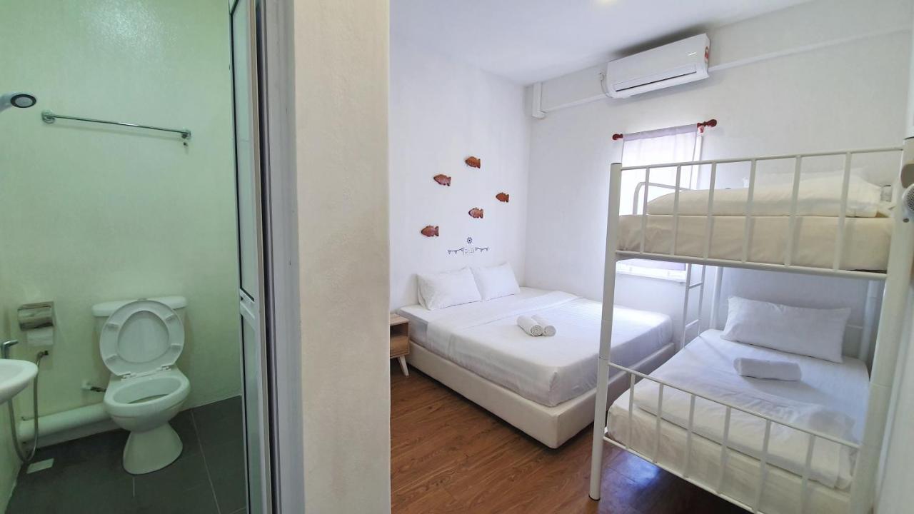 Ocean House Hostel Semporna Ngoại thất bức ảnh