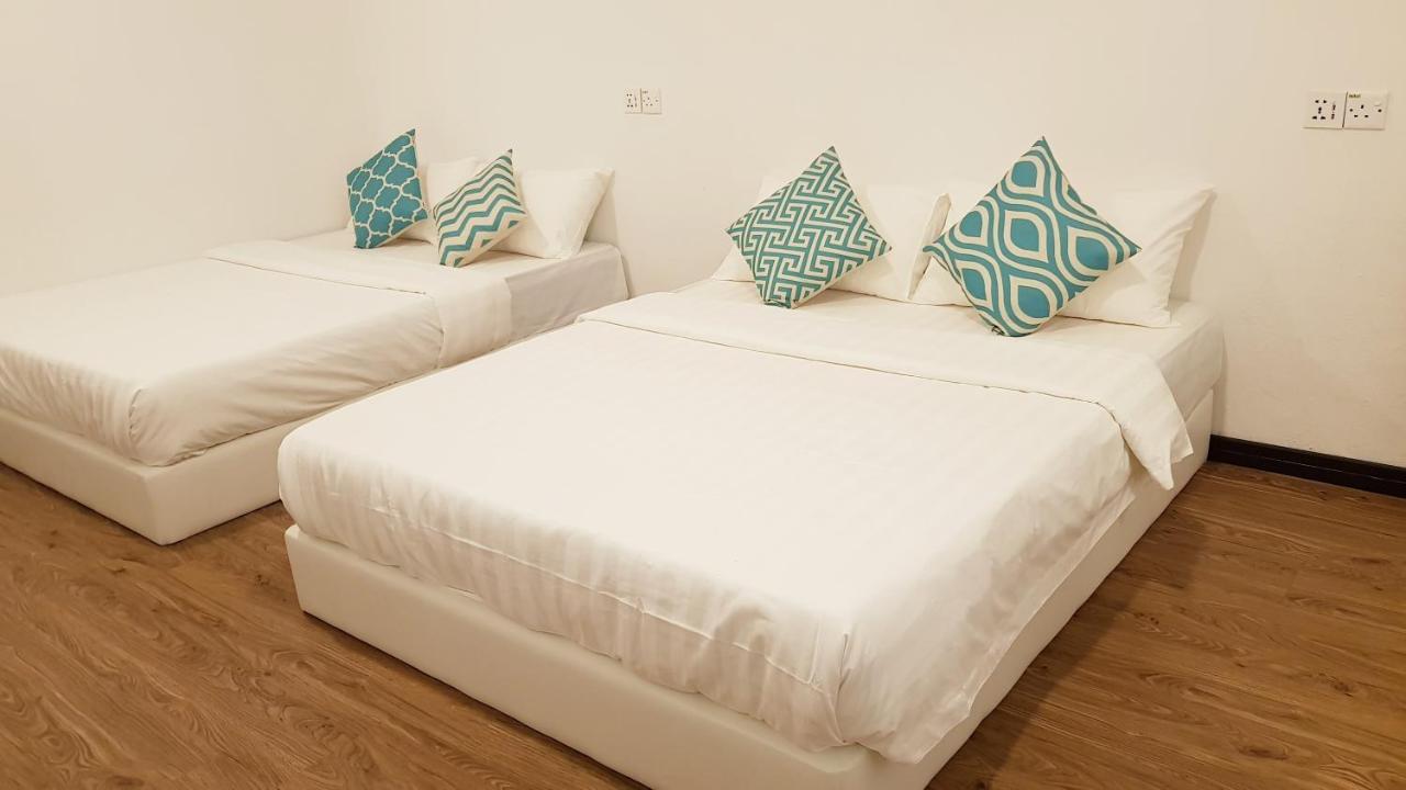 Ocean House Hostel Semporna Ngoại thất bức ảnh
